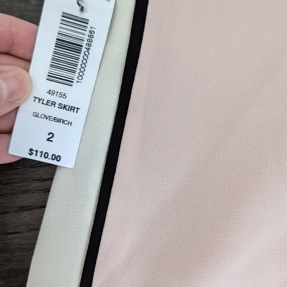 BNWT Babaton Tyler Miniskirt - Picture 7 of 7